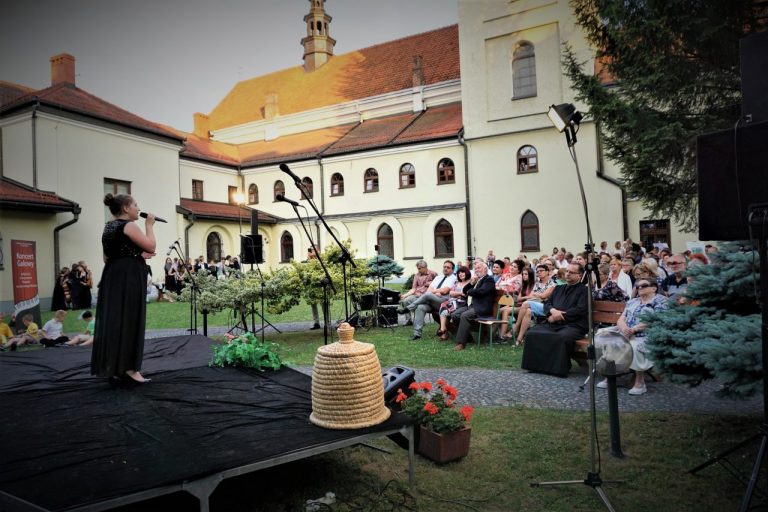 Sztuka przez duże „S” znów w Wirydarzu. W niedzielę koncert z cyklu Sądeckie Talenty