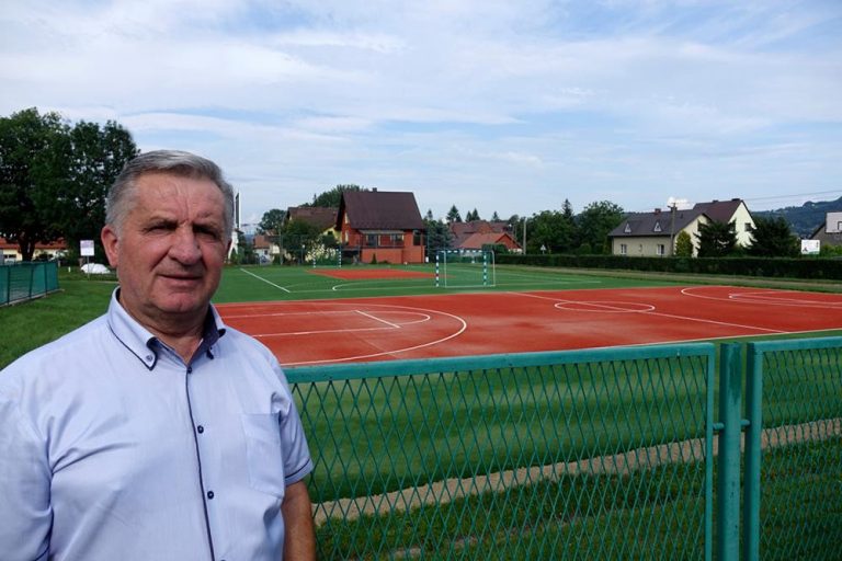 Oczko w głowie wójta, czyli rozwój oświaty w gminie Łososina Dolna