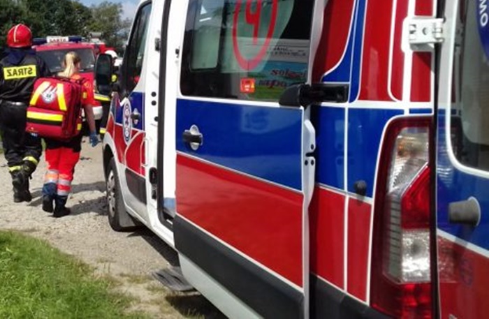 10-latek zza ciężarówki wszedł wprost pod samochód