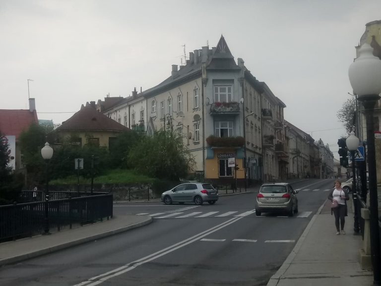 Można śmiało skręcać. Z ulicy Lwowskiej zniknęły dwa zakazy