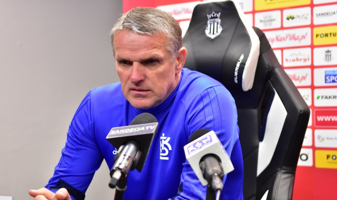 Kazimierz Moskal po remisie z Sandecją: „Punkt zdobyty na trudnym terenie”