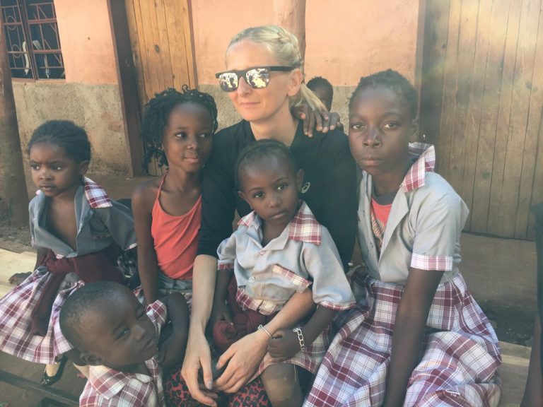 Linda cierpi na głód książek, a więc… pomagamy dzieciom z Zambii!