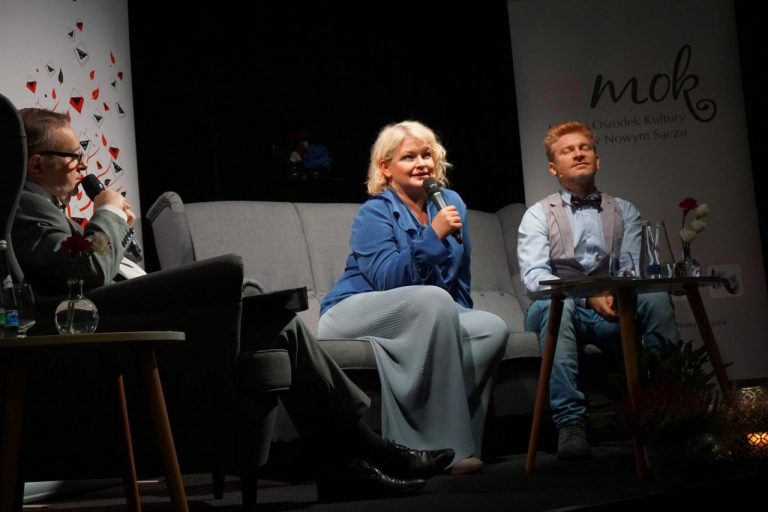 Dominika Ostałowska i Artur Pontek gośćmi rozmów kameralnych w Nowym Sączu