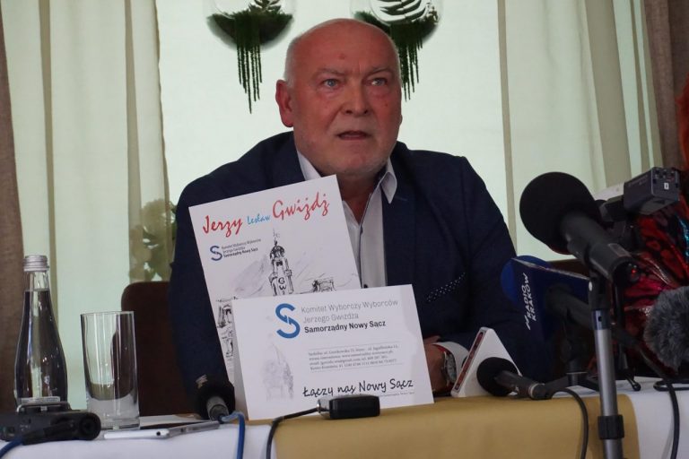 Jerzy Gwiżdż zmienił zdanie. Poparł Iwonę Mularczyk, której „wróżył” wierszem tylko dwa głosy