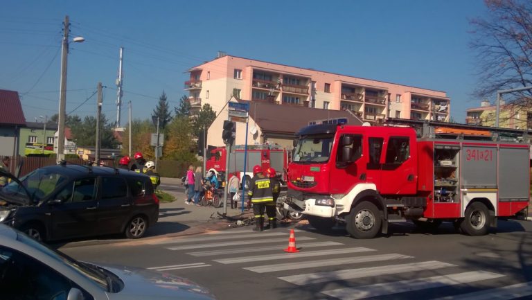 Nowy Sącz: groźny wypadek na skrzyżowaniu ul. Barskiej i Broniewskiego