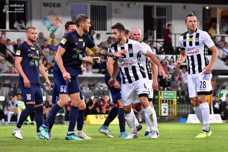 „Przegląd Sportowy” chwali piłkarską Sandecję za stawianie na Polaków