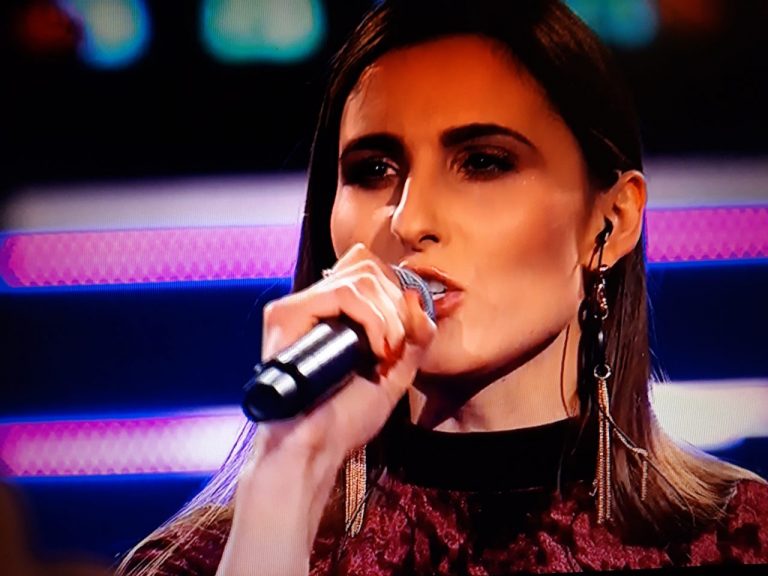 The Voice of Poland: sądeczanka Iza znokautowała przeciwników! [film]