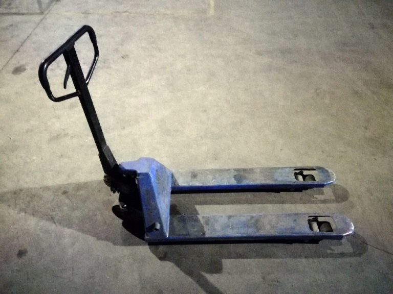 Nowy Sącz: Ukradł ,,paleciak” z przykościelnego parkingu