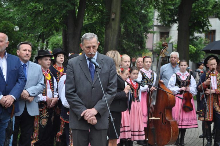 Germanista zastąpi Rybskiego na stanowisku dyrektora I LO w Nowym Sączu