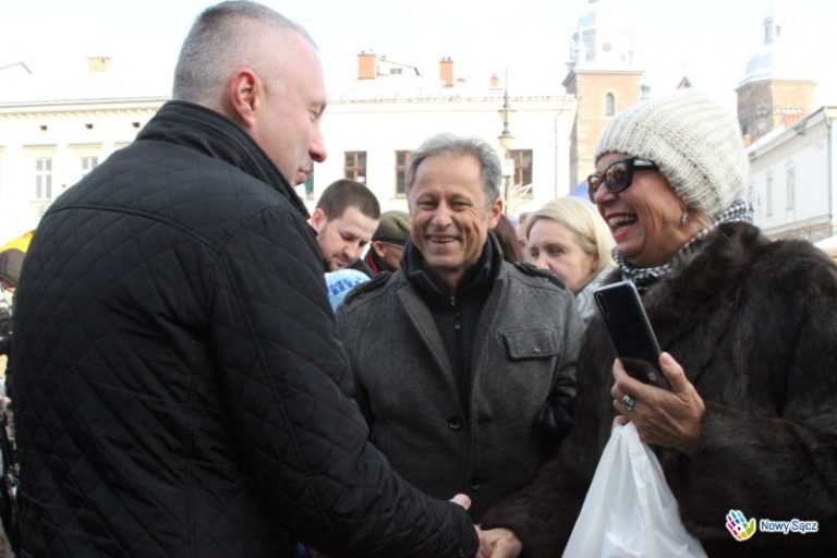 Wszyscy wszystkim ślą życzenia. Dziś opłatkiem łamał się z sądeczanami prezydent Handzel