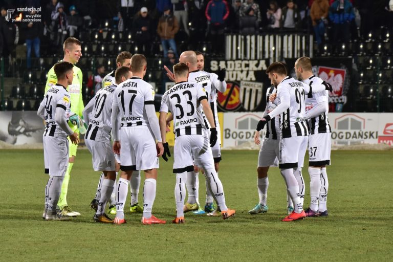 Tym sposobem piłkarze Sandecji strzelili ponad 40 procent goli