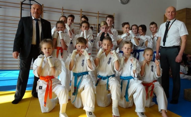 Karate. Sądeczanie najlepsi w aż 7 kategoriach! Grad medali