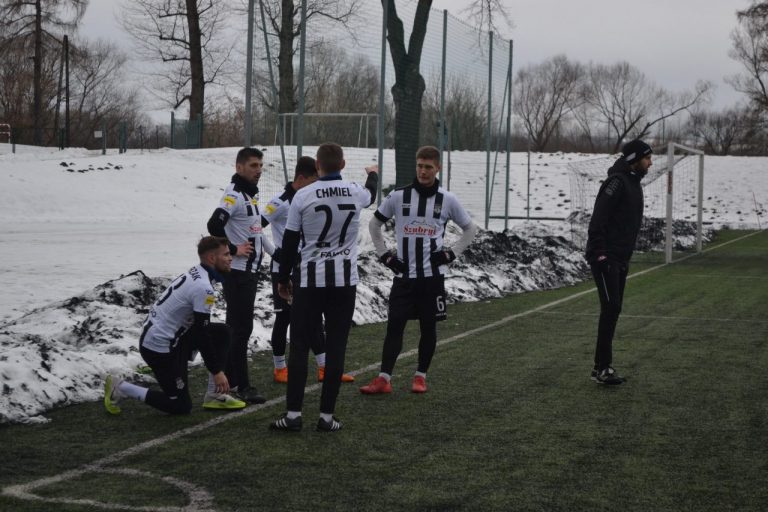 Piłka nożna. Sandecja gra dziś sparing ze Słowakami na PWSZ