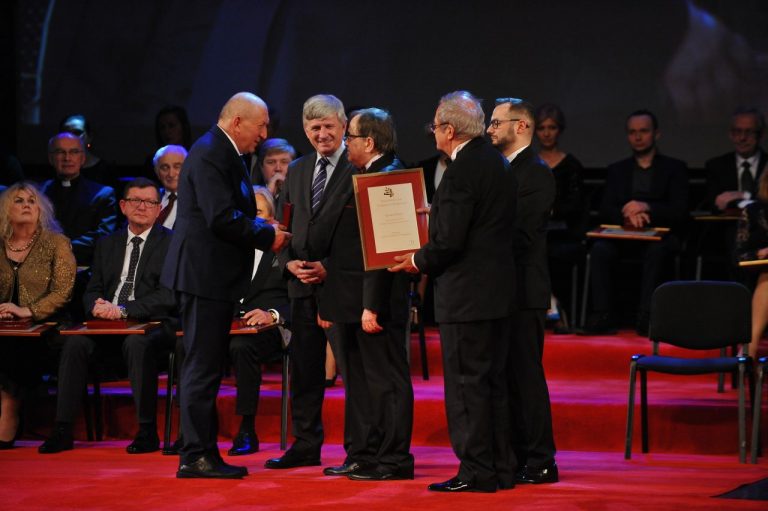 Ryszard Florek nagrodzony Kryształowym Laurem Umiejętności i Kompetencji