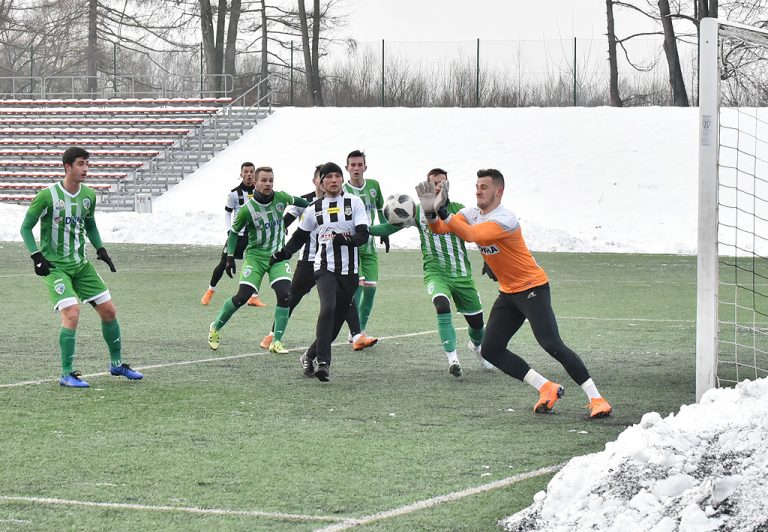 Sandecja pokonana w sparingu
