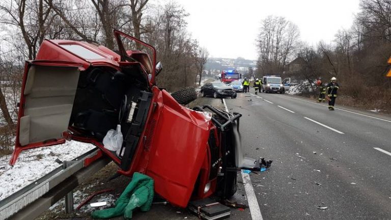 DK 75: wypadek na trasie Brzesko-Nowy Sącz. Dwie osoby ranne