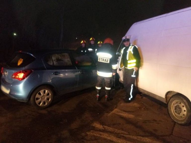 Nowy Sącz: zderzenie osobówki i samochodu dostawczego