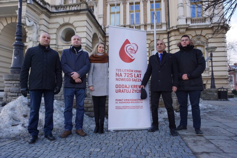 W Nowym Sączu popłynęło 725 litrów krwi