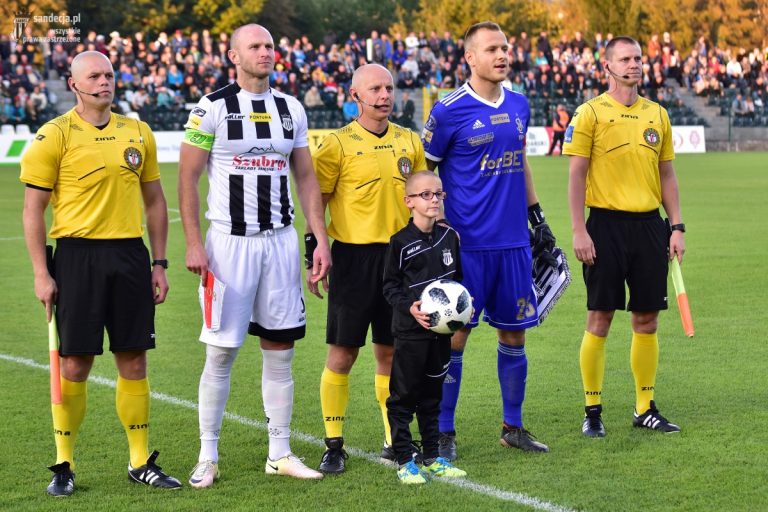 Kapitan Sandecji: „Broń Boże nie tam”