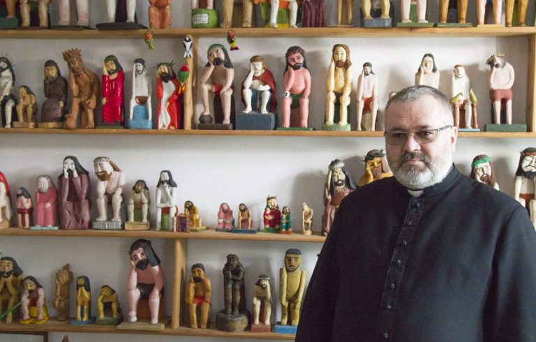 Fenomen paszyński, czyli kto rzeźbi czy maluje, modli się trzy razy