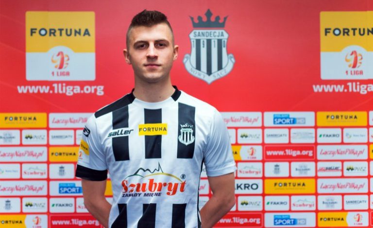Sandecja podpisuje kontrakt z wychowankiem. „Pierwszy z serii”