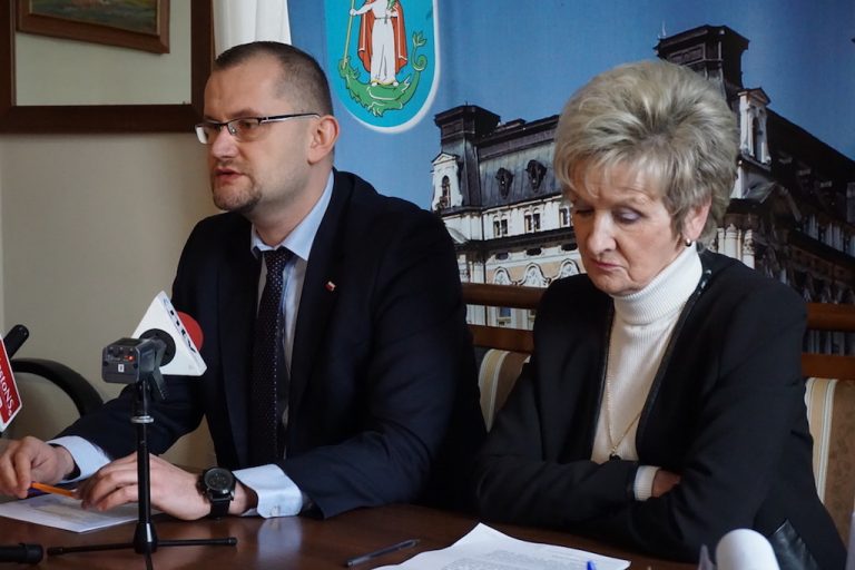 „Przespane sto dni i zawłaszczanie sukcesów”. Radni opozycji podsumowują pracę prezydenta