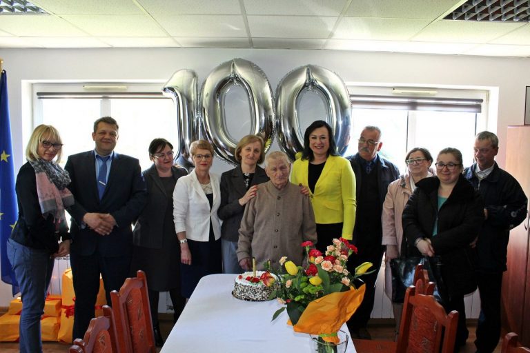 Pan Józef Sekuła z Maciejowej świętował 100. urodziny