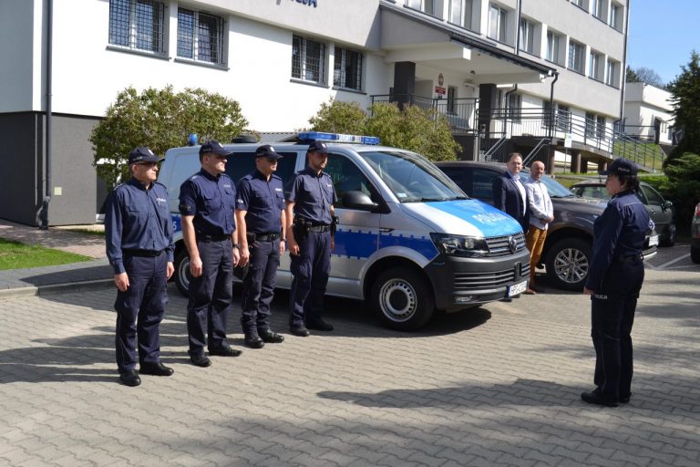 Nowe auta limanowskiej policji. Jedno nieoznakowane