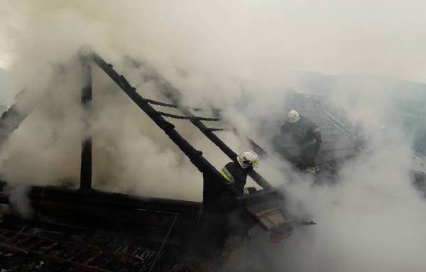 8 strażackich zastępów walczyło z żywiołem w Piwnicznej-Zdroju