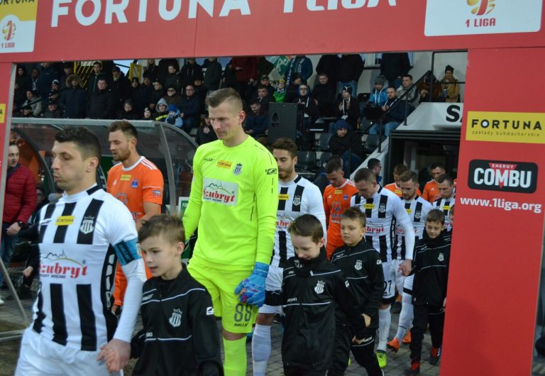 W Sandecji dojdzie do rewolucji kadrowej. Ma odejść wielu zawodników [Wideo]