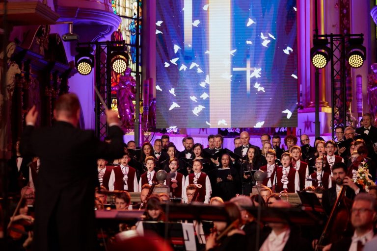 Koncert w limanowskiej Bazylice przyciągnął tłumy