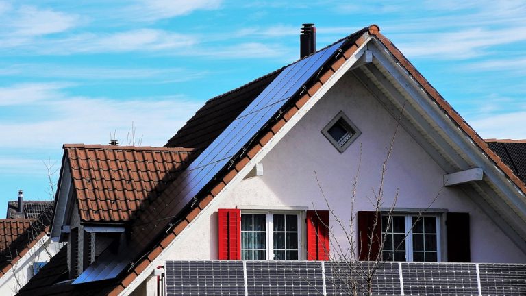 Nowy Sącz: chcesz prąd ze słońca? Możesz dostać pieniądze dla swojego domu!