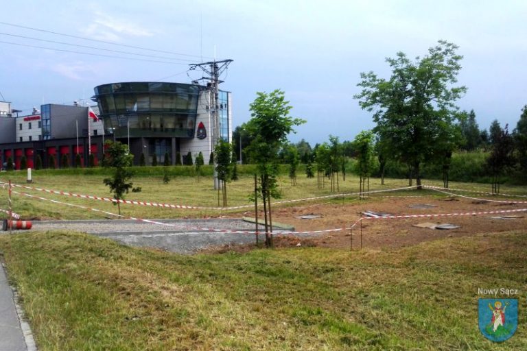 Nowy Sącz: powstaje kolejna siłownia na świeżym powietrzu