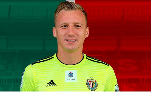 Piłka nożna. Wychowanek Sandecji trafi do Japonii? Na stole 250 tysięcy euro!