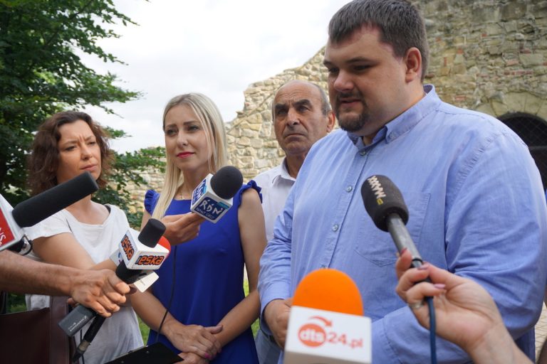 Grupa „My Kochamy Nowy Sącz” będzie podawać pomocną dłoń w całej Małopolsce