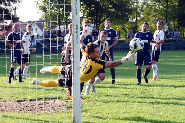 Druga wygrana rezerw – Sandecja liderem IV ligi