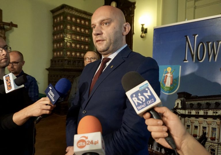 Wiceprezydent Bochenek: ceny wody nie wzrosną, jeśli uda się przejąć kontrolę nad spółką