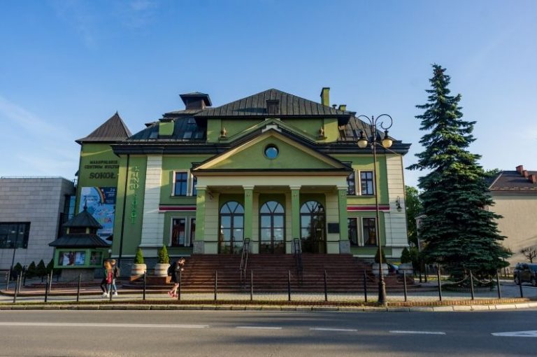 Ogłoszono konkurs na stanowisko dyrektora sądeckiego Sokoła