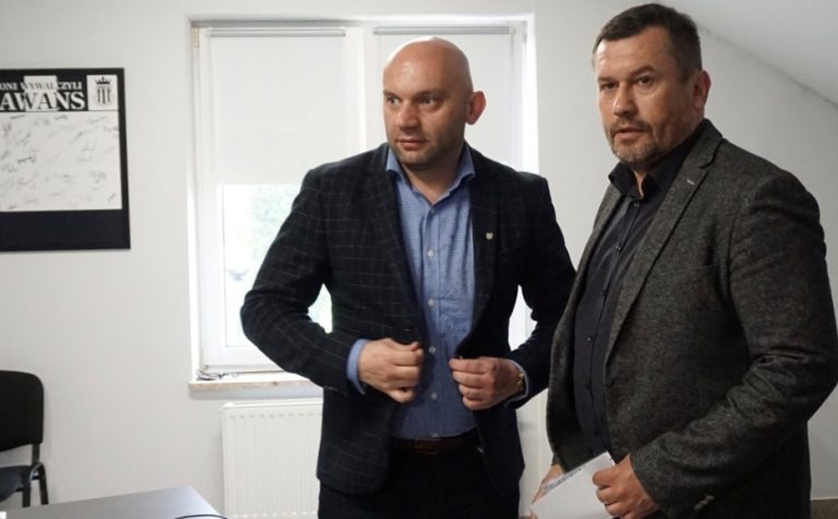 Grać i budować jednocześnie