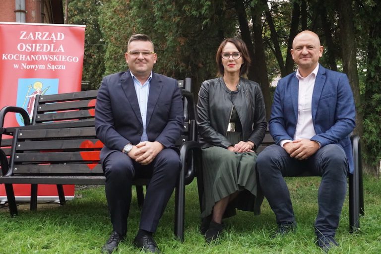 Osiedle Kochanowskiego: są nowe kosze i ławki, będą nowe drzewa i stojaki na rowery!
