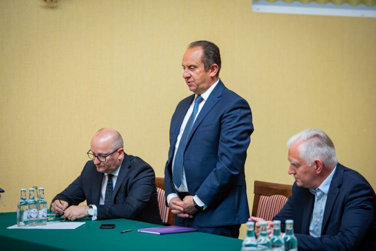 Jarosław Gowin i Gut Mostowy spotkali się z przedstawicielami branży transportowej