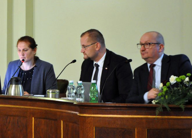 PiS się „ożenił”. W sądeckiej radzie miasta doszło do fuzji dwóch klubów