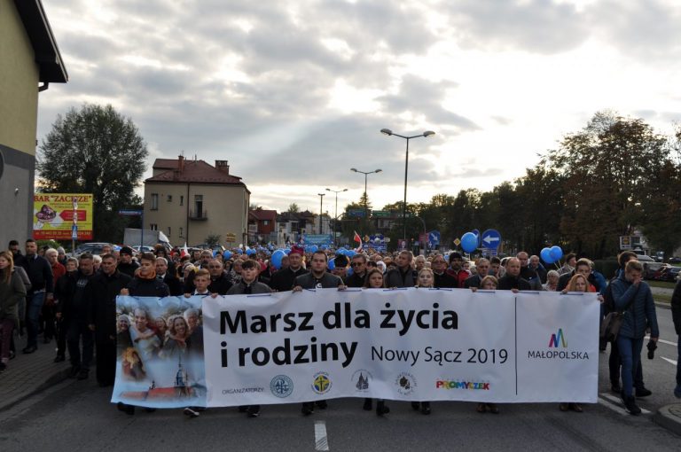 Ocean ludzi w Marszu dla Życia i Rodziny [filmy, zdjęcia]