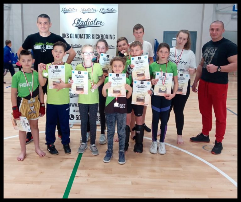 Kickboxing. Kolejny sukces zawodników Fight House! „Zarazić młodych pasją”
