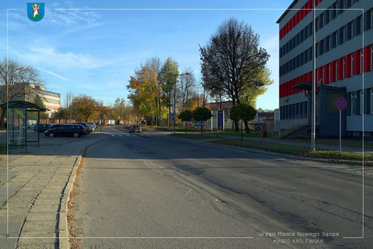 Ulica Wyspiańskiego w Nowym Sączu zamknięta