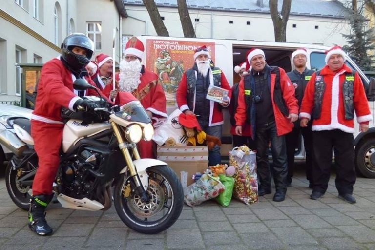 MotoMikołaje znów obdarowują prezentami i radością [ZDJĘCIA]