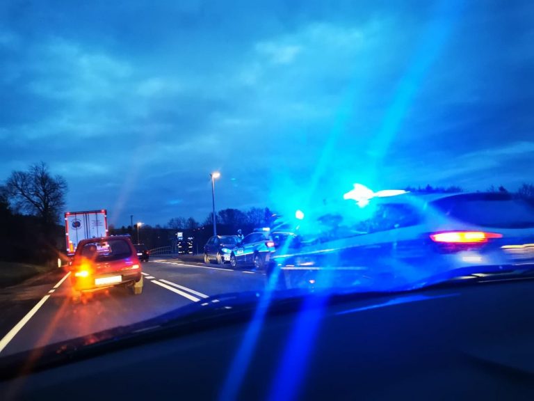Z ostatniej chwili: zderzenie samochodów na DK 28. Jedna osoba poszkodowana