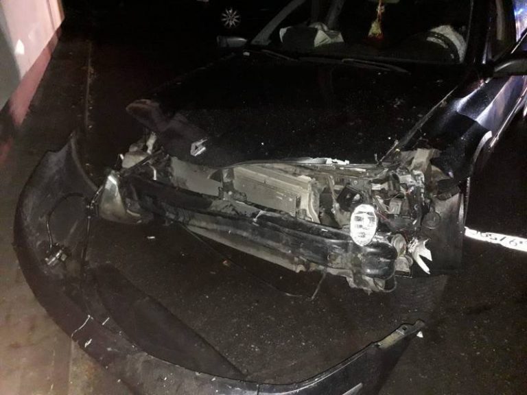Łazy Biegonickie: zderzenie osobówek. Jedna osoba w szpitalu