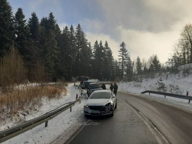 Berest: czołówka dwóch samochodów osobowych