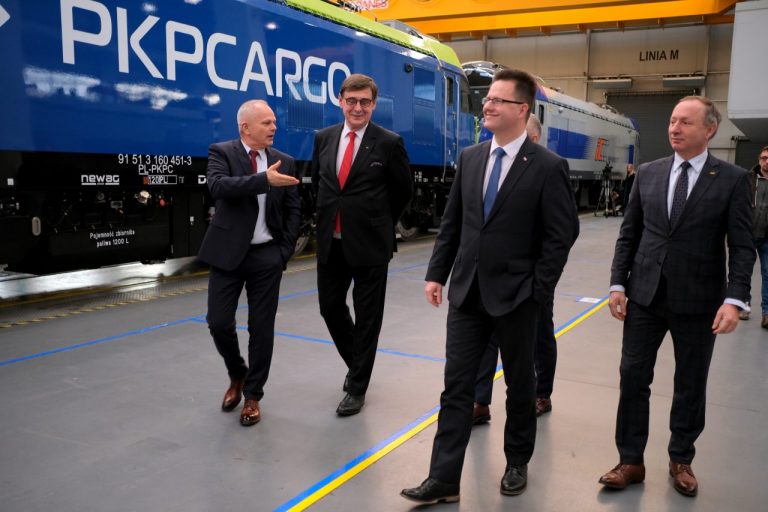 Największy kontrakt w historii PKP w ,,rękach” sądeckiego Newagu